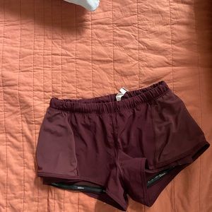 Maroon lulu shorts size 4